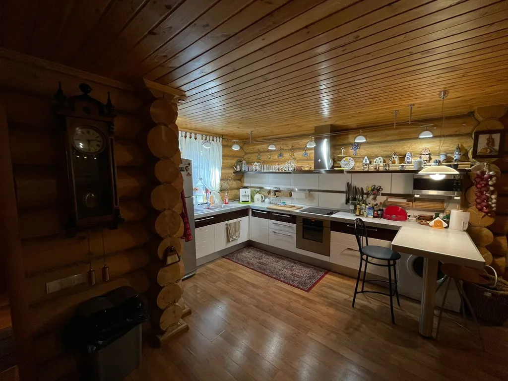 Отдельно стоящий коттедж премиум класса в сосновом бору