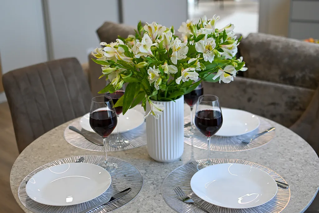 Апартаменты Люкс, Лучезарный на первой береговой линии