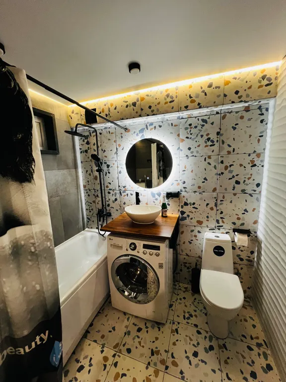 Просторная квартира в центре города с дизайнерским ремонтом