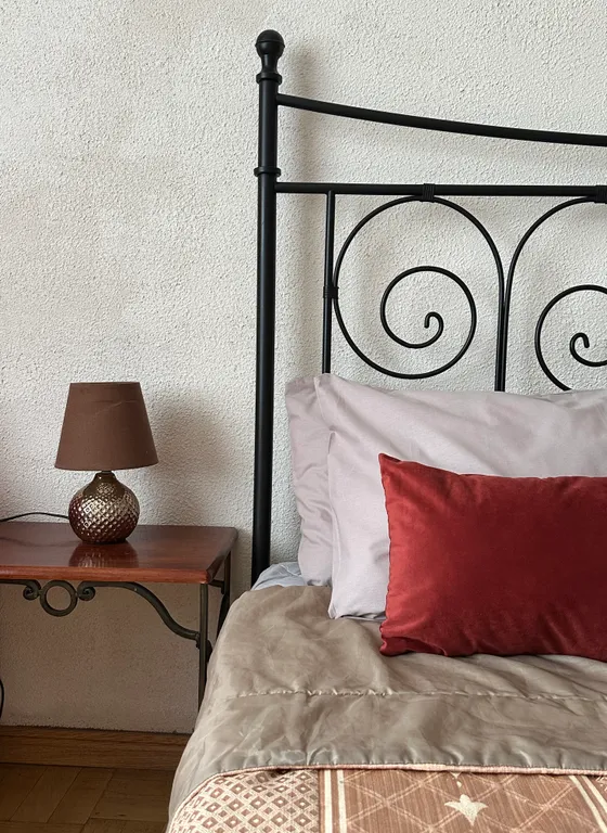 Квартира Двухкомнатная квартира с двумя балконами вшаговой доступности от метро — Москва