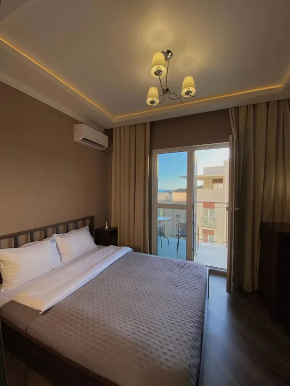 Квартира 2-ком.квартира с балконом и видом на море(кресло-качели подвесное)ЖК А — Варваровка