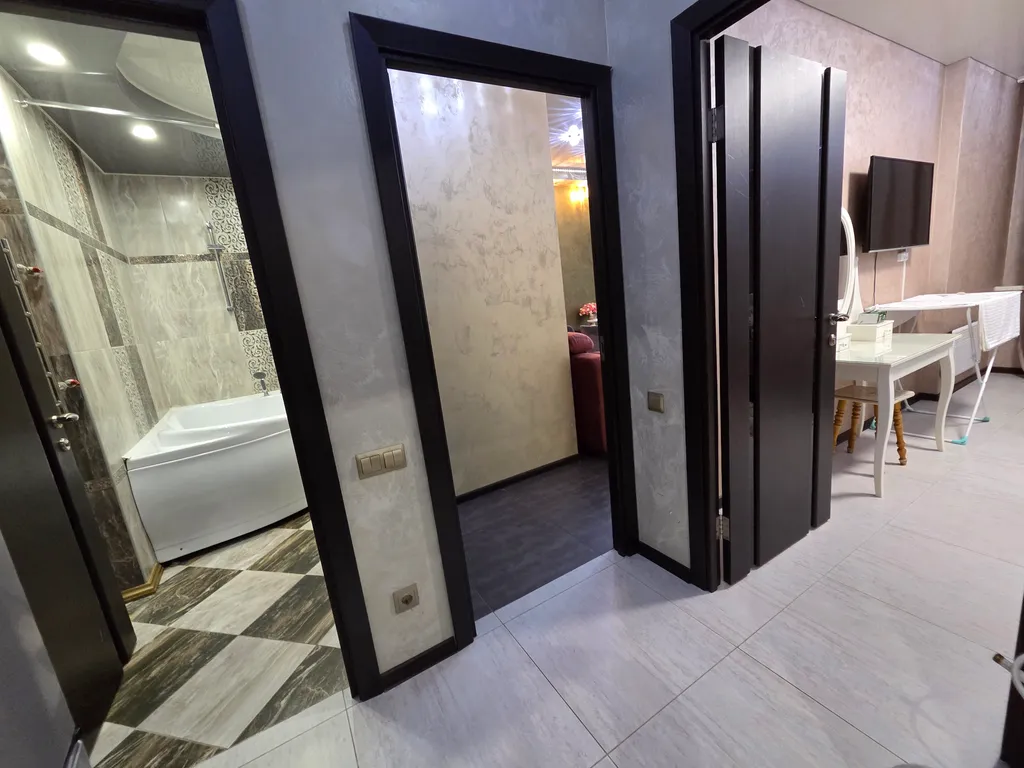 4-комнатная Квартира