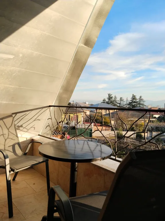 Большой семейный номер с балконом