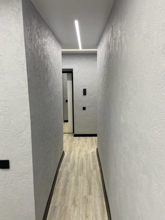 Двухкомнатная квартира в центре с видом на площадь победы