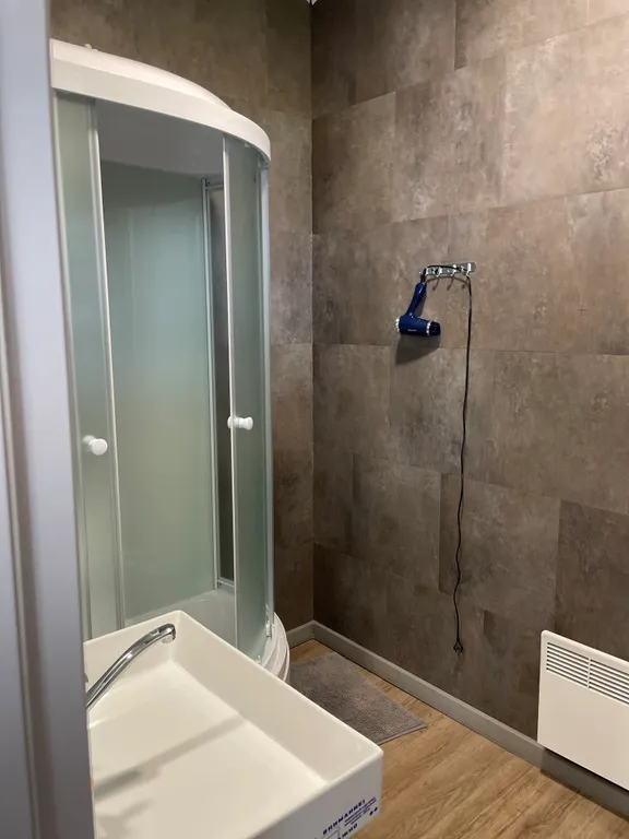 Уютный загородный дом на берегу озера