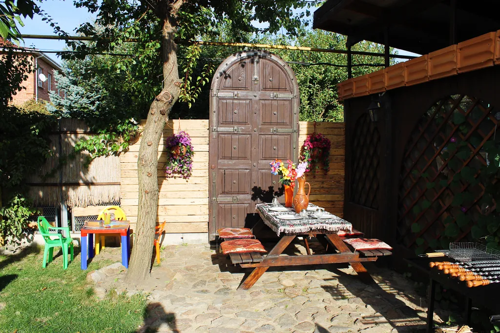 Коттедж у моря, детская площадка, бассейн,  костровая чаша, баттут.