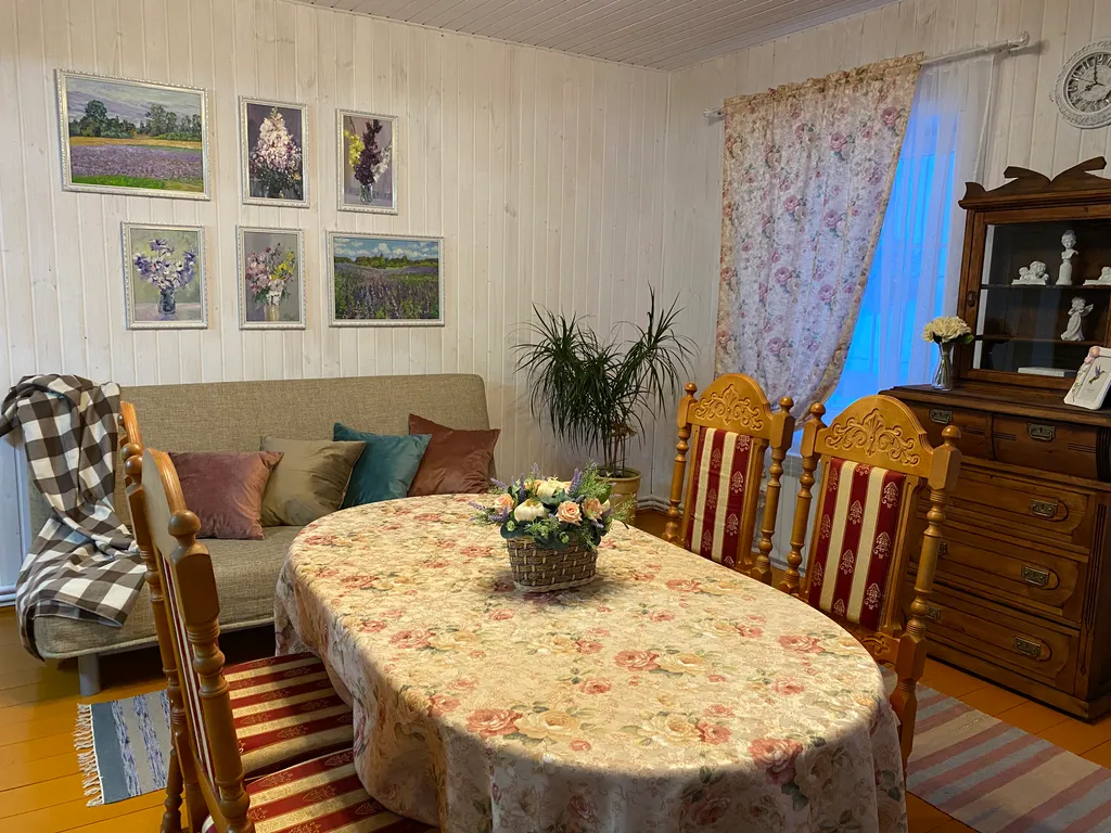 Дом на набережной