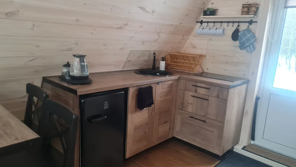 Домик в лесу Волчье логово