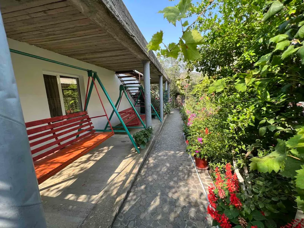 Коттедж с тапчаном