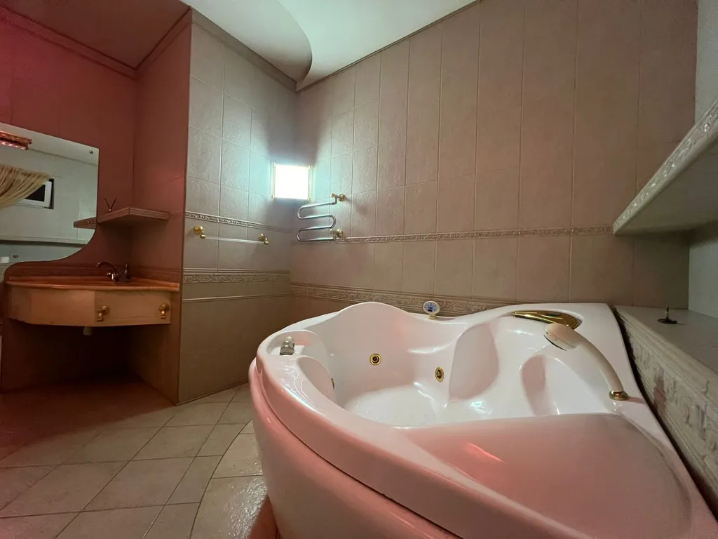 Коттедж у реки