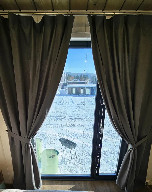 Далеко и надолго