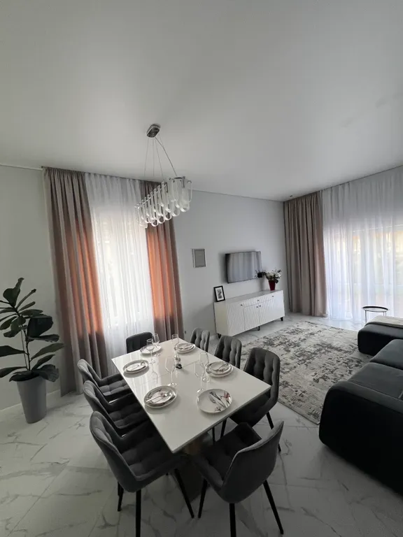 Частный жилой дом