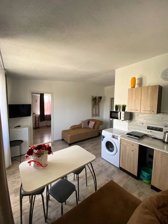 Видовая квартира со свежим ремонтом Учкуевка