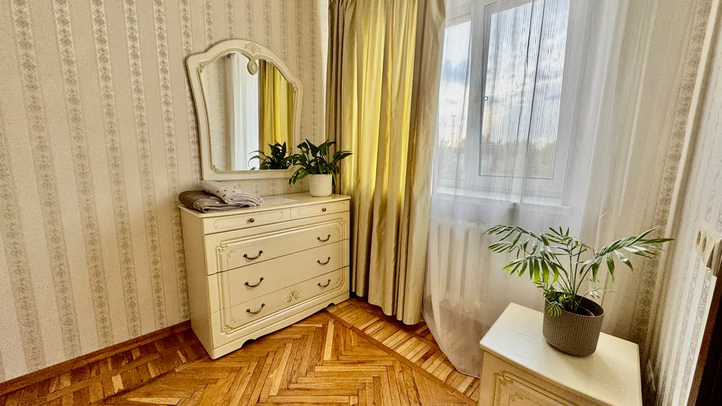 Квартира Уютная двухкомнатная квартира в центре города возле метро — Минск