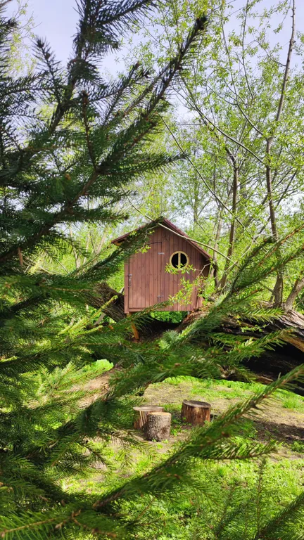 Агроусадьба с баней, на реке Птичь под Минском, с прудом