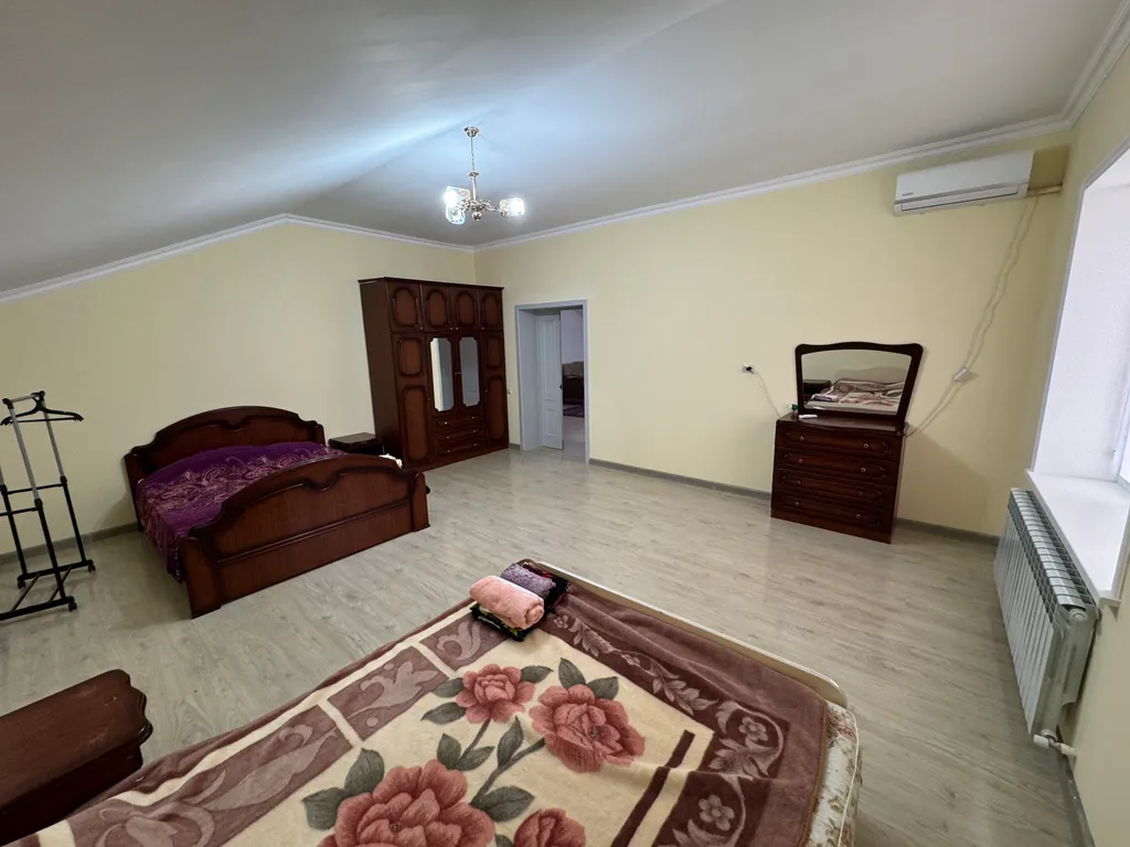 6-комнатный Дом