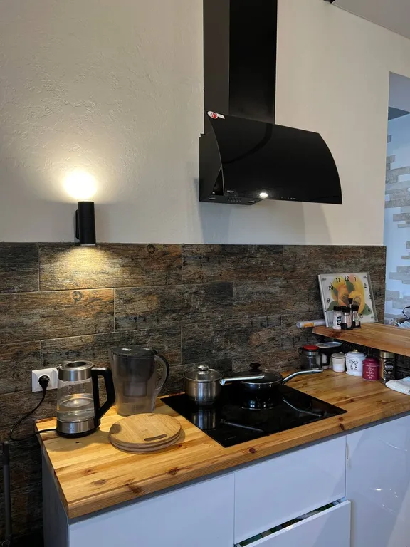 Новый уютный коттедж в черте города