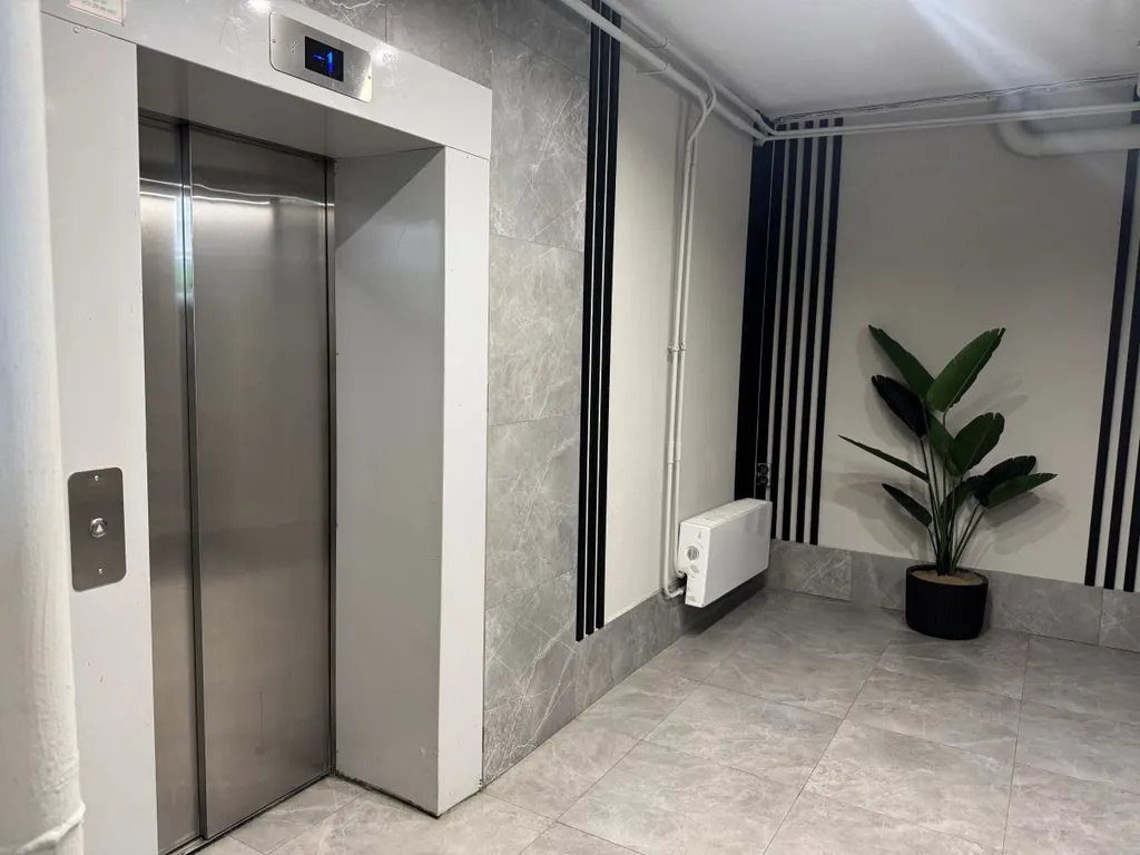 Студия посуточно у метро Чкаловская