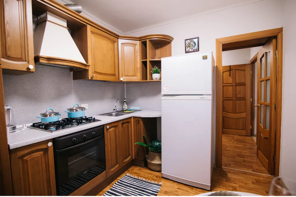 Двухкомнатная квартира рядом с площадью Ленина