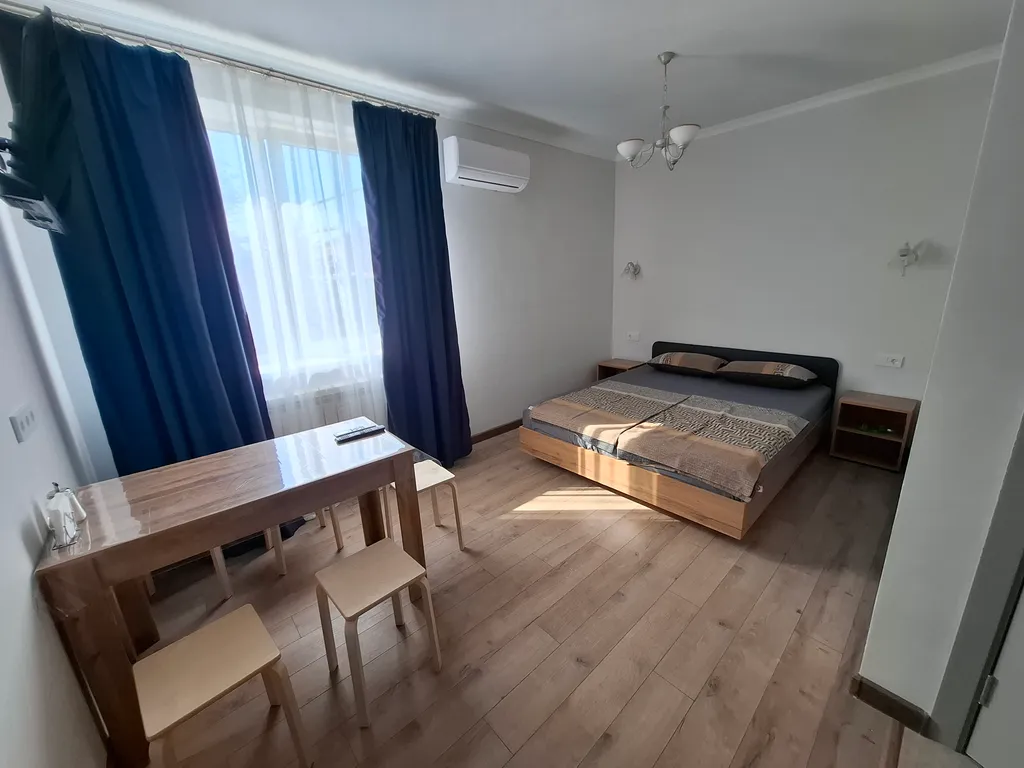 Квартира Уютные апартаменты для семьи или компании — Кущёвская