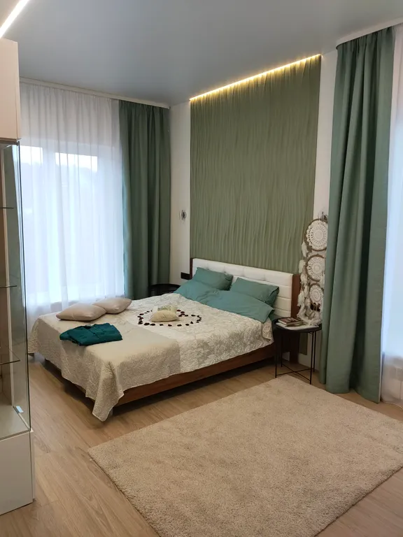 Коттедж Новый дом в черте города Екатеринбурга — аренда посуточно в Екатеринбург