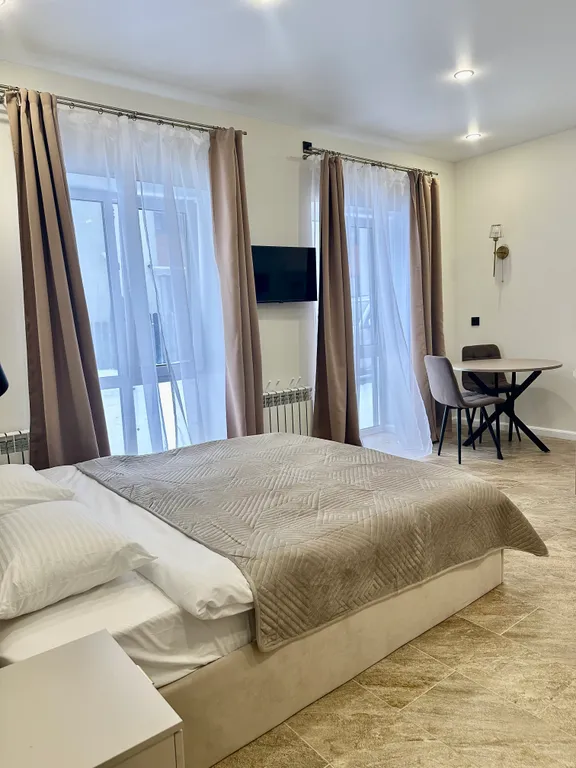 Квартира-студия с видом на горы — аренда посуточно в Зелёная Поляна