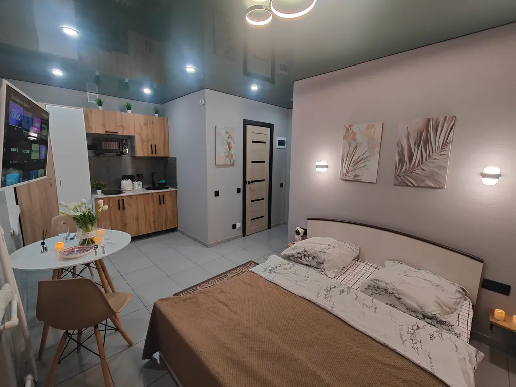 Квартира Потрясающая Студия напротив Политеха, терминала в центре Нефтяников — Омск