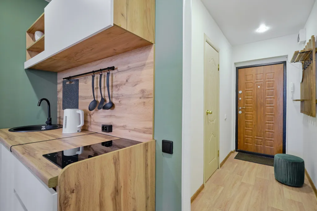 Студия на Б. Подгорной, 87 № 18