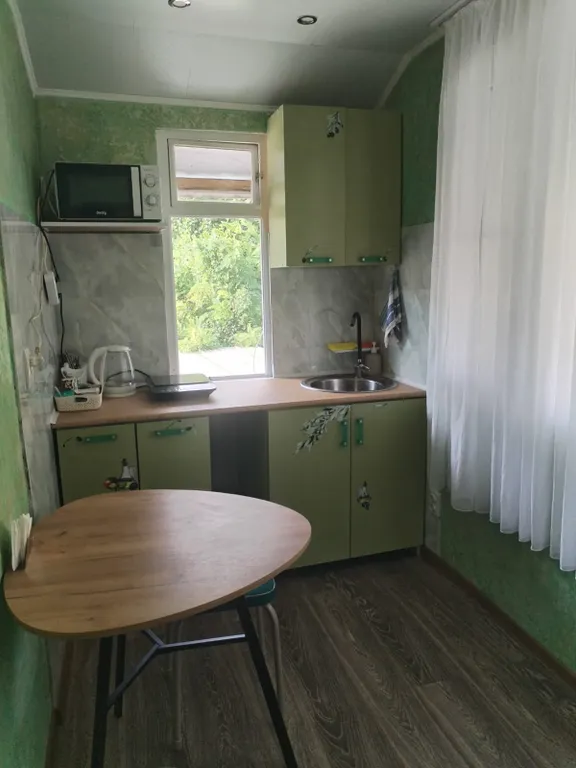 Студия в частному доме с видом на море