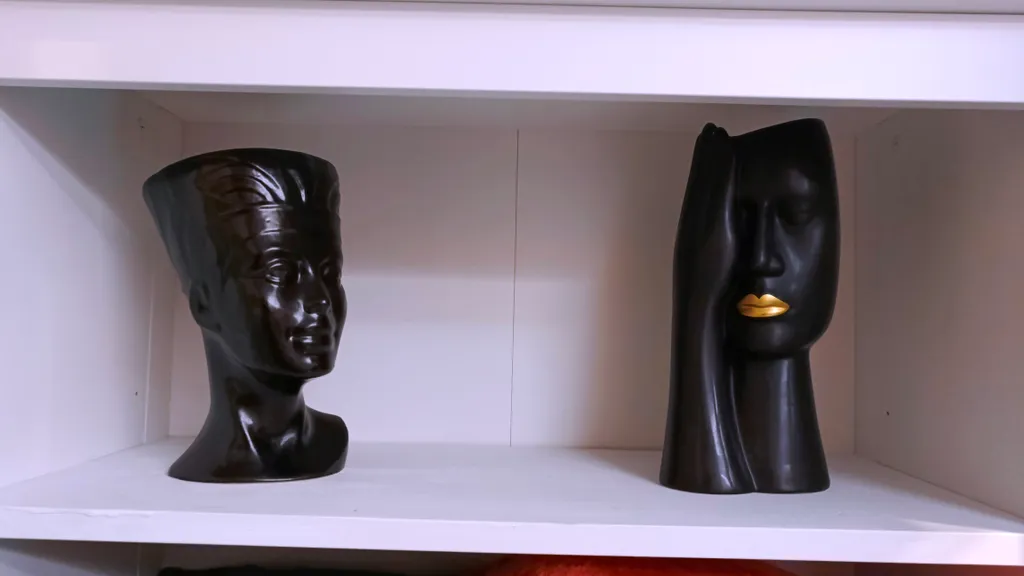 Атмосферная двухуровневая квартира с видом на Петропавловский парк