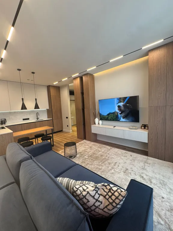 Респектабельный люкс с дизайнерским ремонтом и видом на Москва-сити