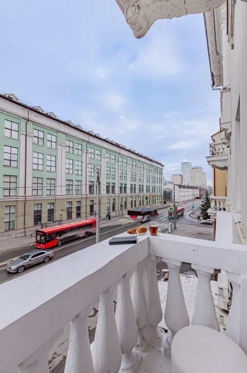 Квартира с французским балконом в центре