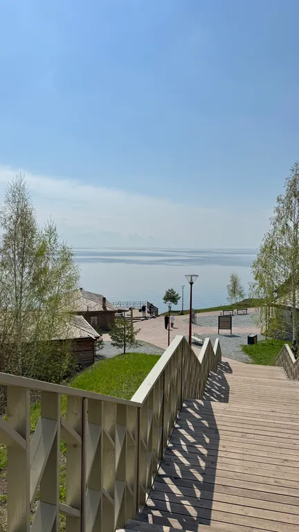 Дома из клееного бруса в хвойном лесу у Камского Моря и Семрука