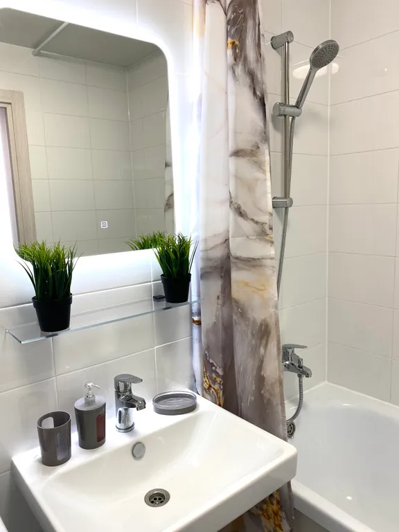 Стильная квартира Аквамарин