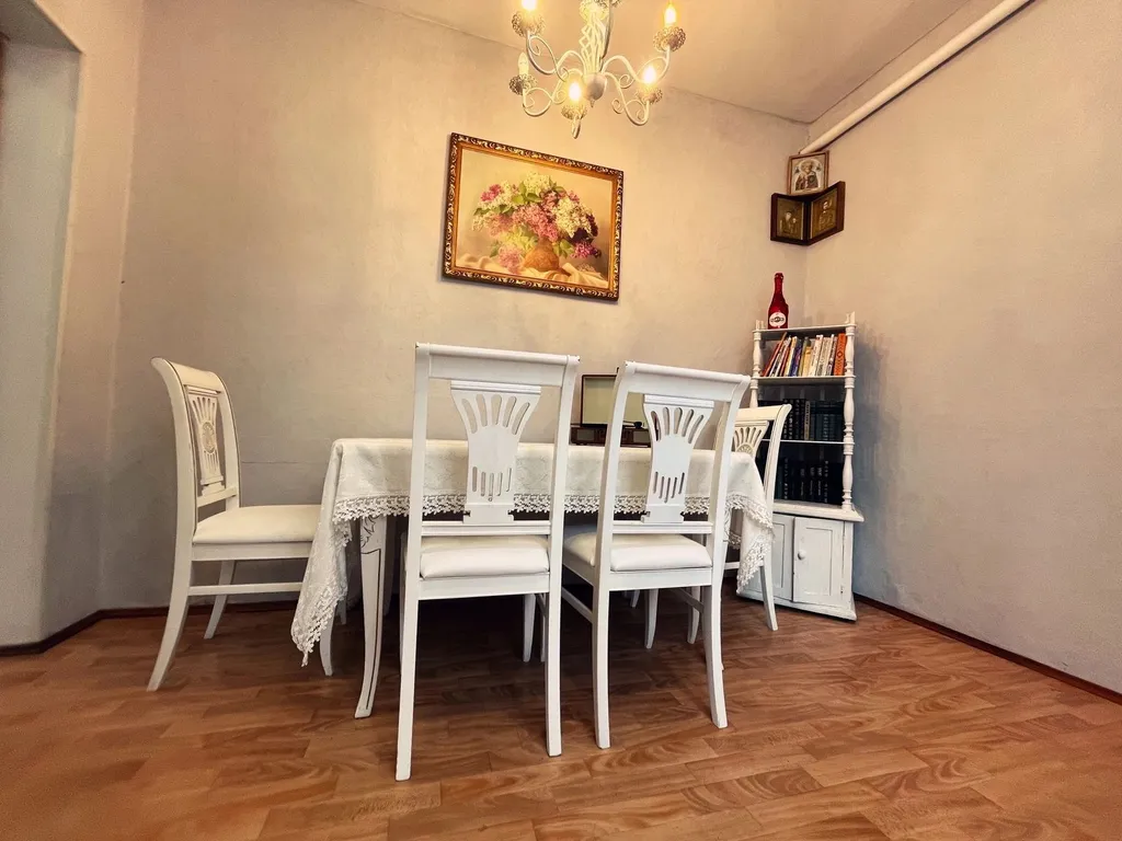 Хорошая квартира в историческом центре города, с охраняемой парковкой