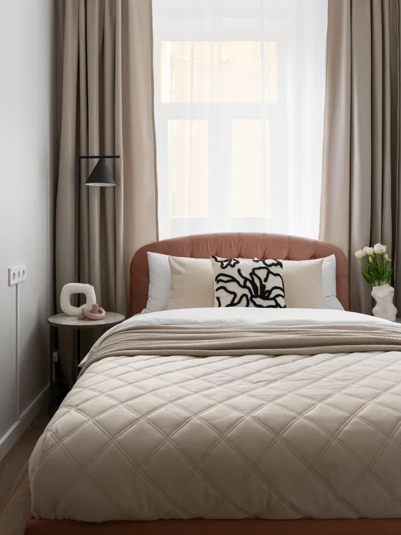 Просторная квартира у Патриарших с проектором