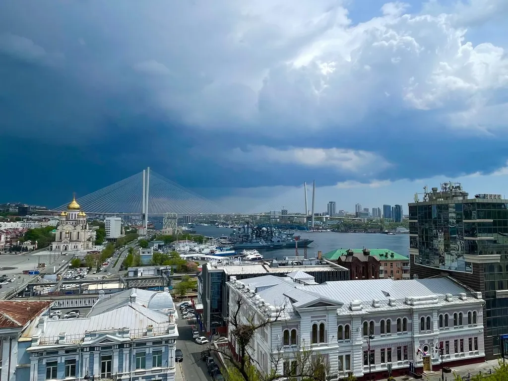 Квартира в сам центре у Белого дома с видом на площадь и Золотой мост