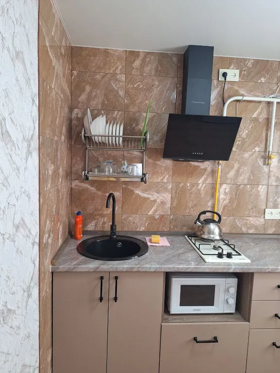 Уютная однокомнатная квартира в 7 минутах от моря