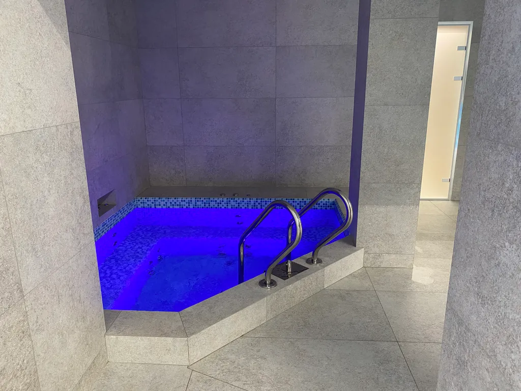 Квартира 2-комнатная Квартира — Махачкала