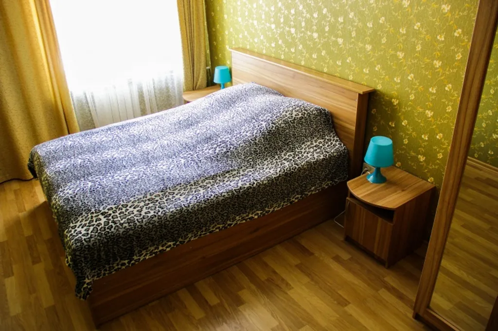 Квартира 2-комнатная Квартира — Омск