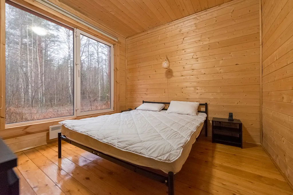 Коттедж Дом с камином, сауной и панорамными окнами — Стеклянный