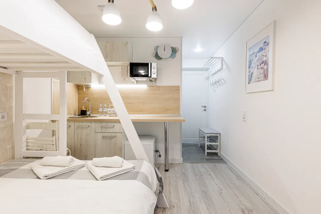 Triple Apartment in Freedom Santorini Rooms Vnukovo