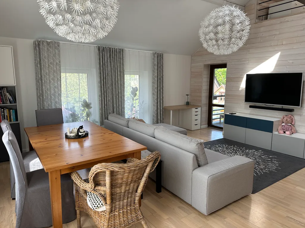 Двухуровневая квартира в частном доме