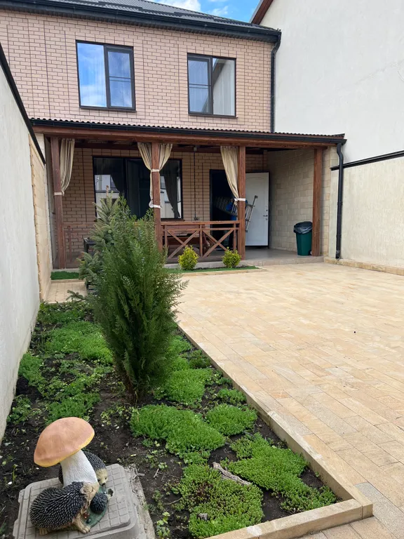 Домик на первой береговой линии