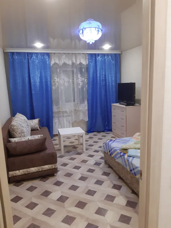 Просторная с большой кухней 2-я квартира