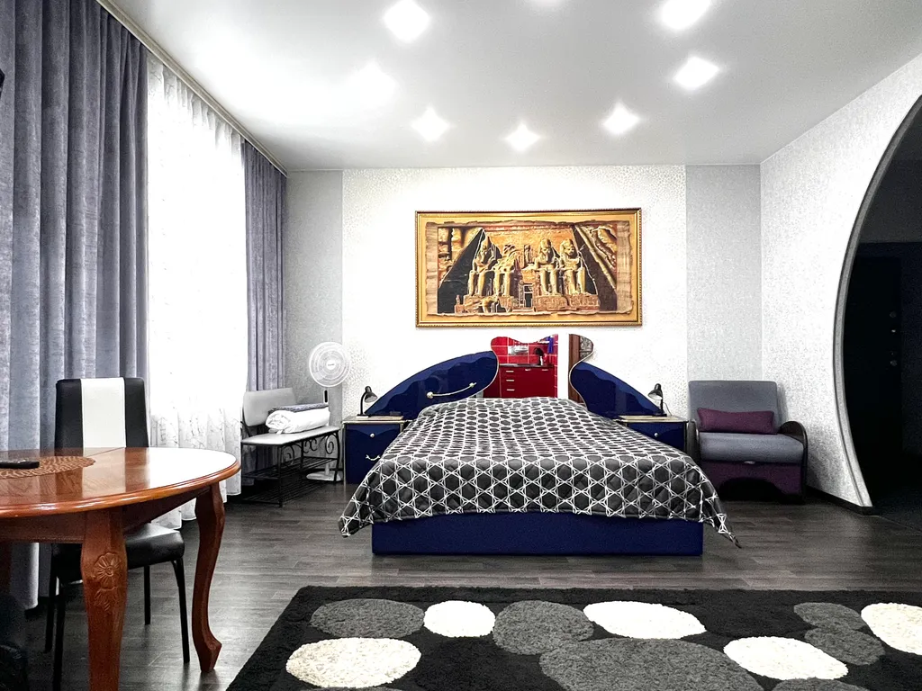 Студия люкс в центре Ангарска, Район Площадь, Администрация города