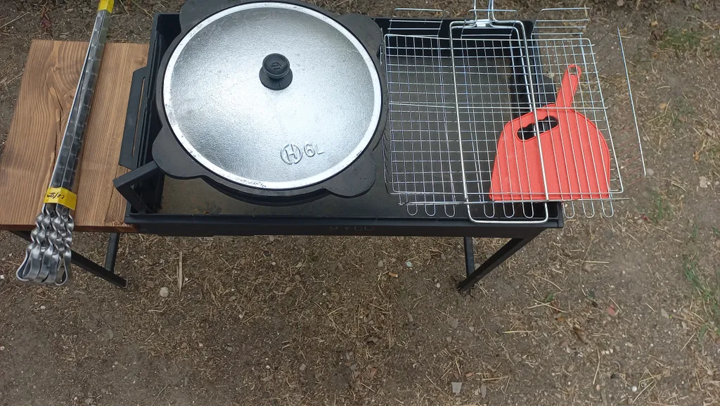 В центре приморского городка