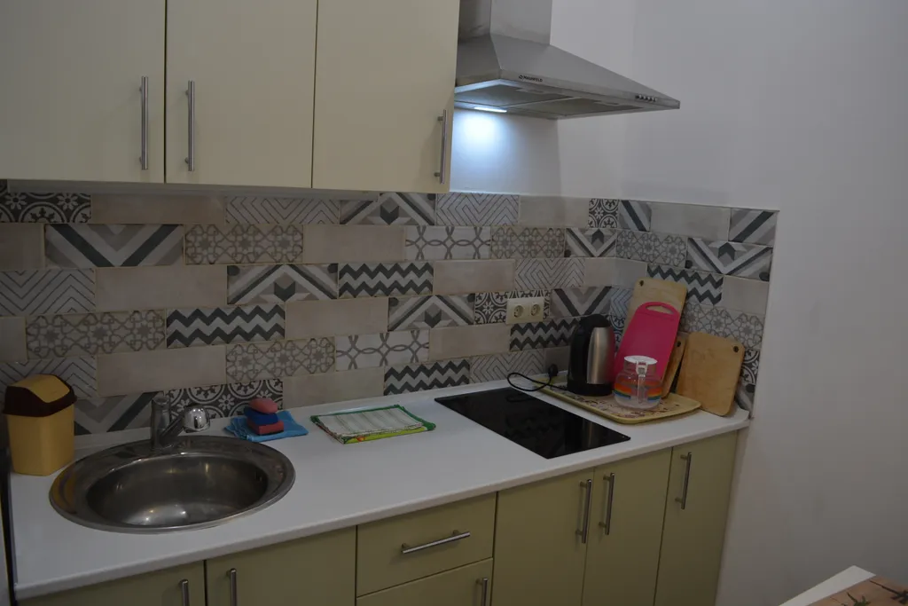 Двухкомнатная квартира у моря с немноголюдным пляжем