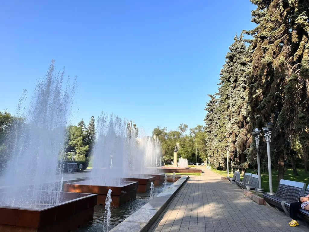 Шикарный 3 метровый потолок в квартире