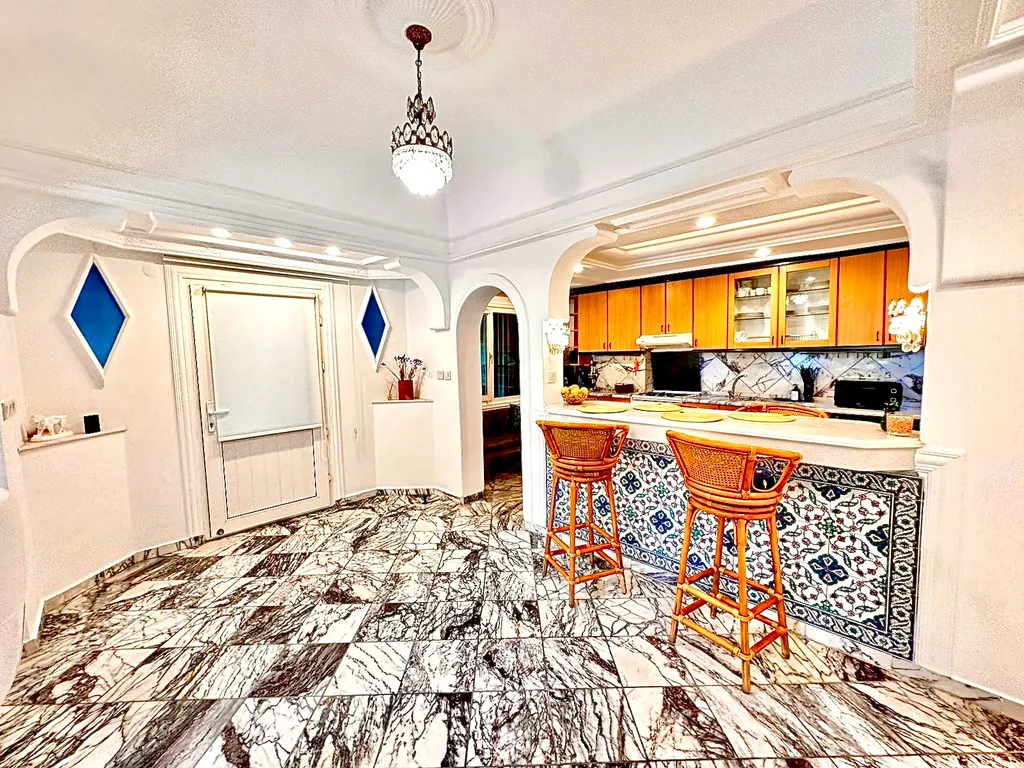 Аланья, квартира со своим бассейном и садом, до моря 7 минут